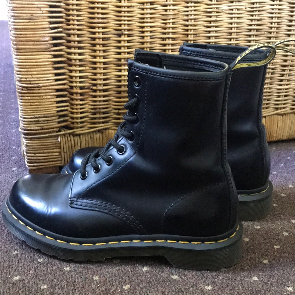 Dr Martens 1460 Smooth lace up boots